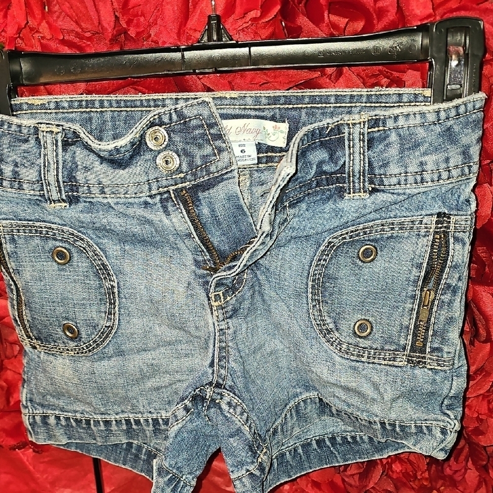 Old Navy Girls Blue Denim Adjustable Shorts With Zipper Pockets Size 6